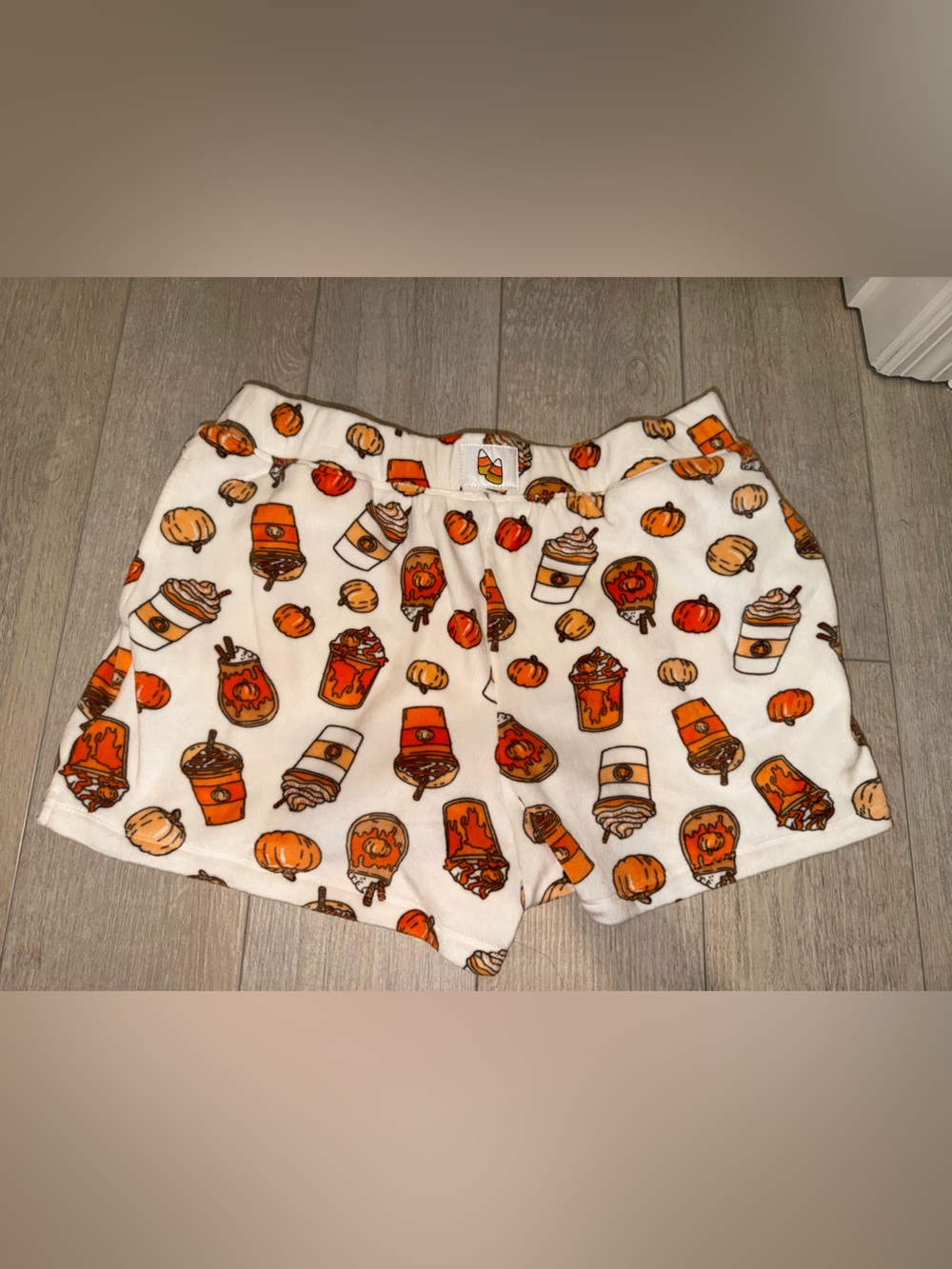 Cozy White Pumpkin & Fall Drink Print Lounge Pajama Shorts